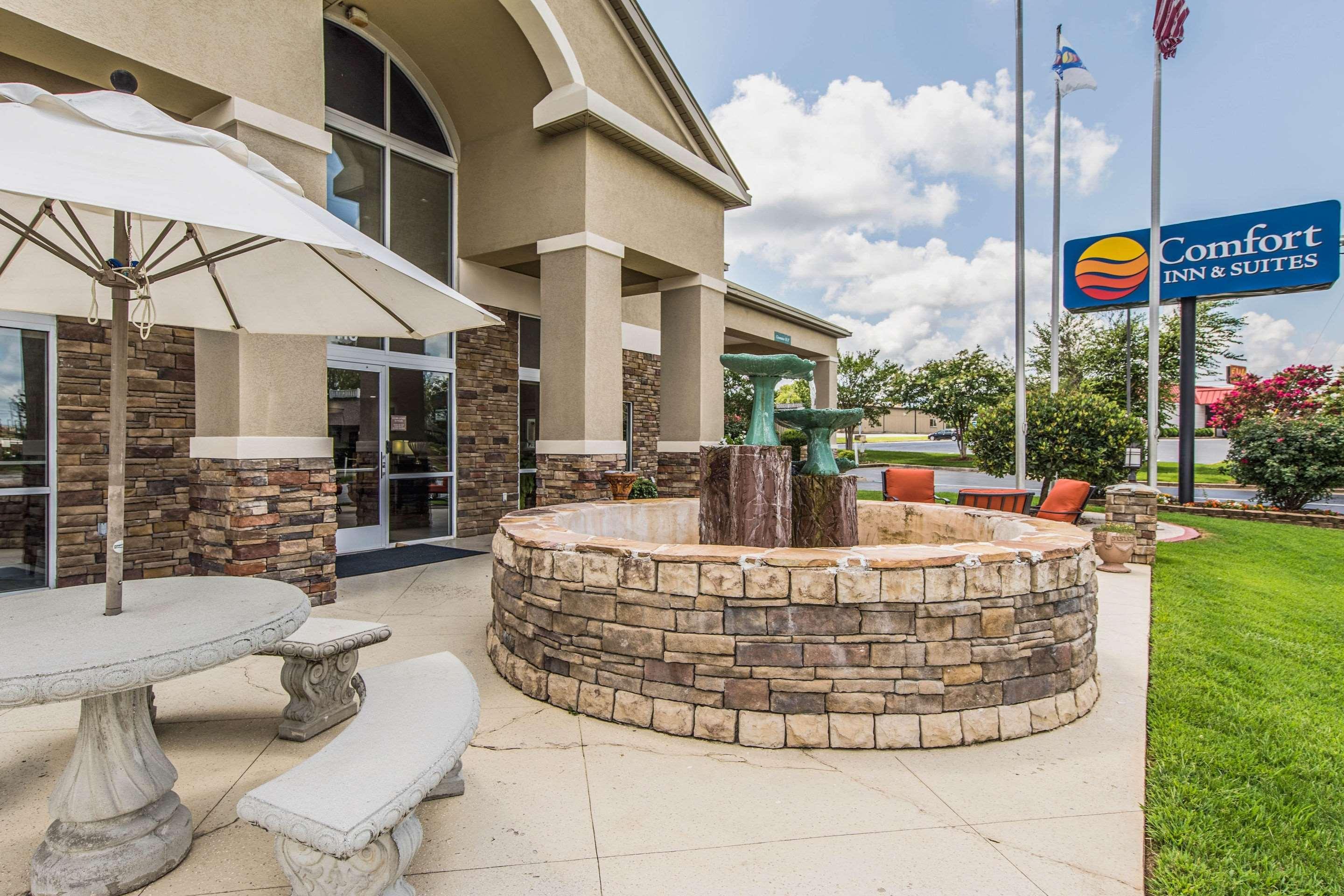 Comfort Inn & Suites Greenwood Near University Екстер'єр фото
