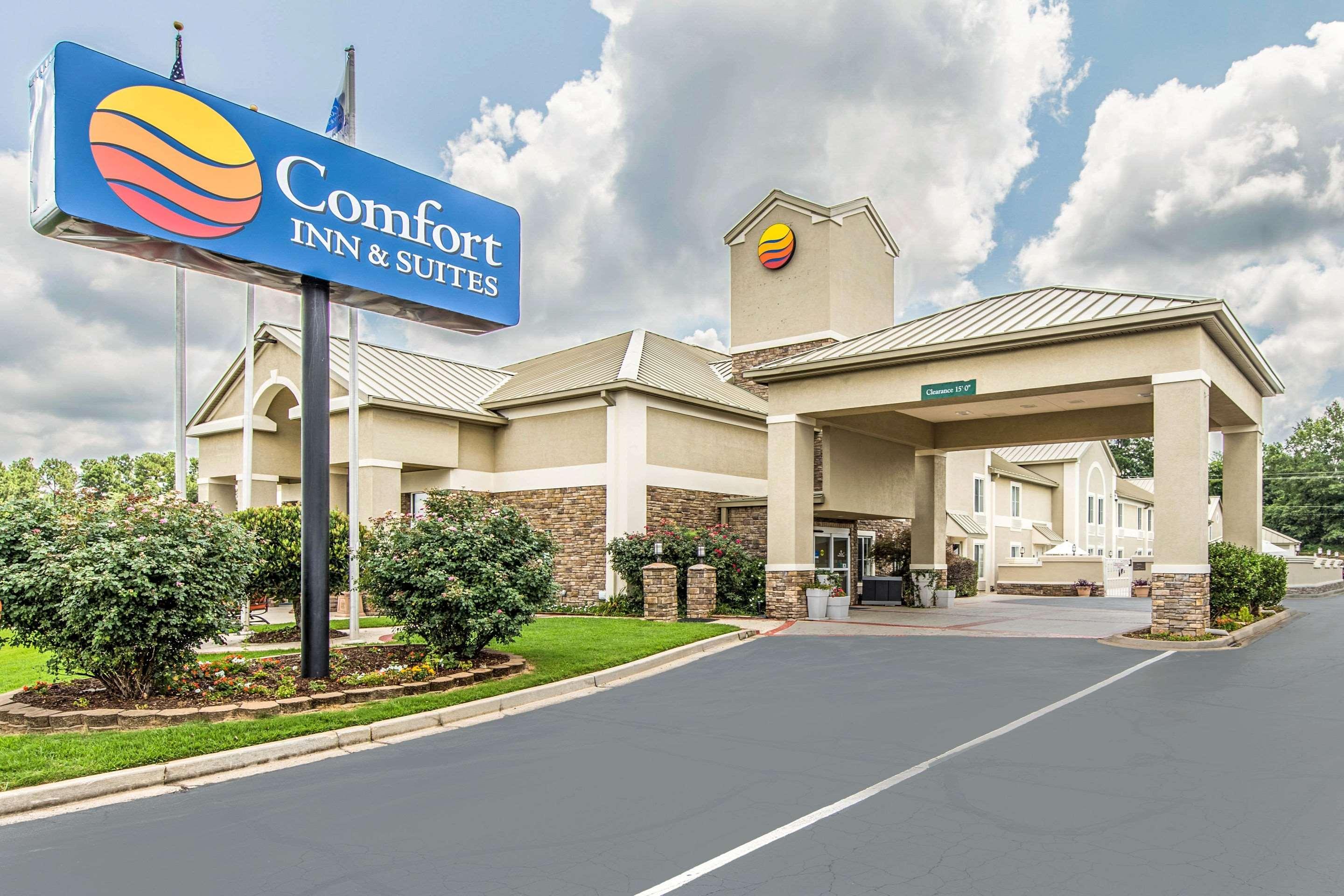 Comfort Inn & Suites Greenwood Near University Екстер'єр фото
